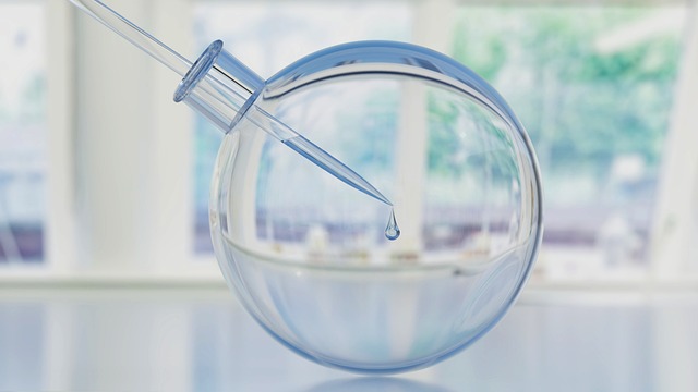 聚氨酯涂料高效觸變劑與其他流變助劑的協(xié)同作用研究，旨在構(gòu)建平衡流平與抗流掛性能的涂料體系。